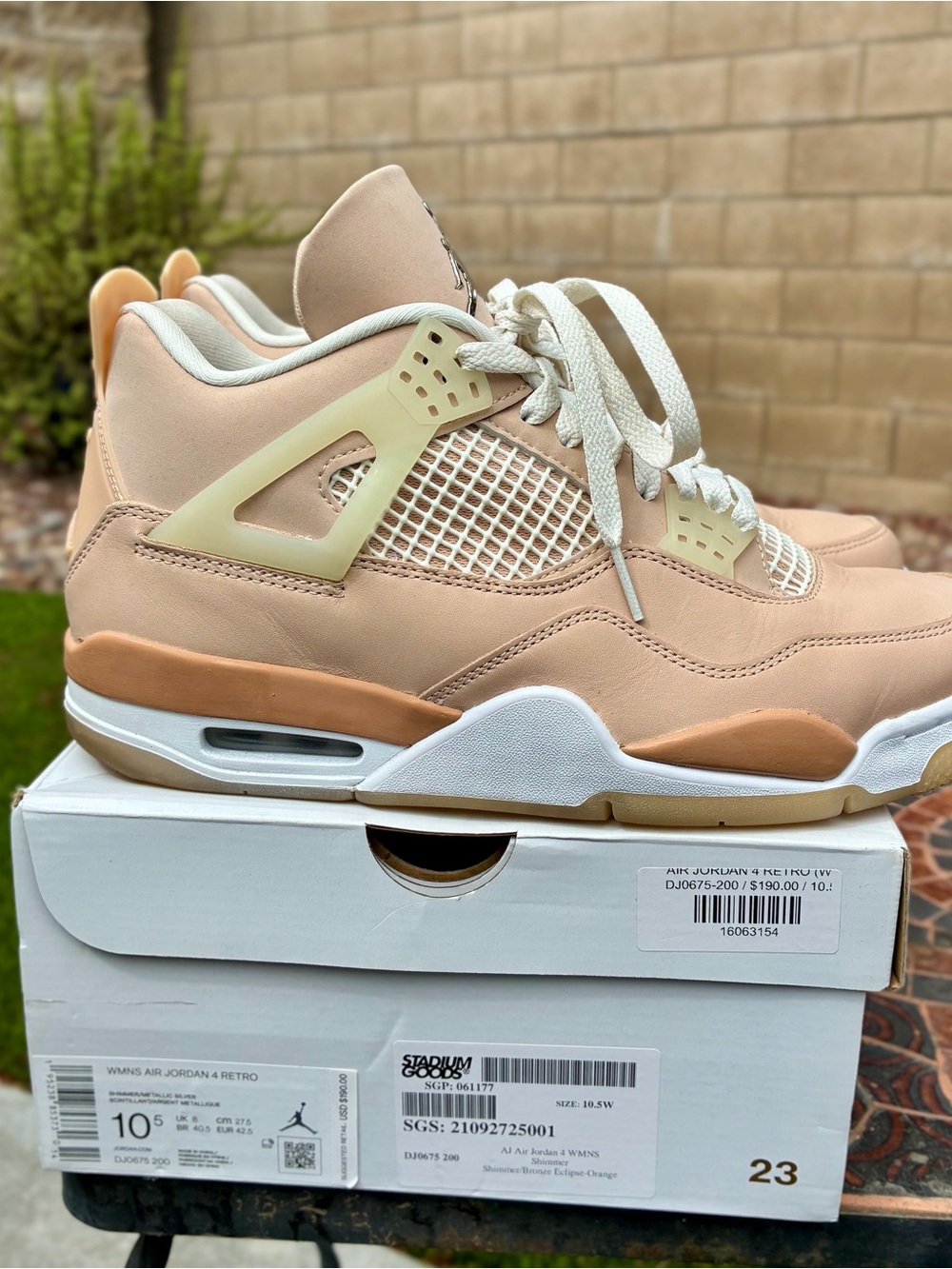 Air Jordan 4 Retro Women’s Shimmer